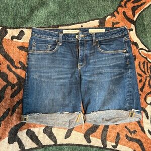 Pilcro by Anthropologie mid-rise slim shorts